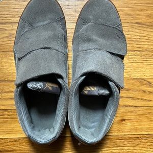 Puma women sneakers size:8